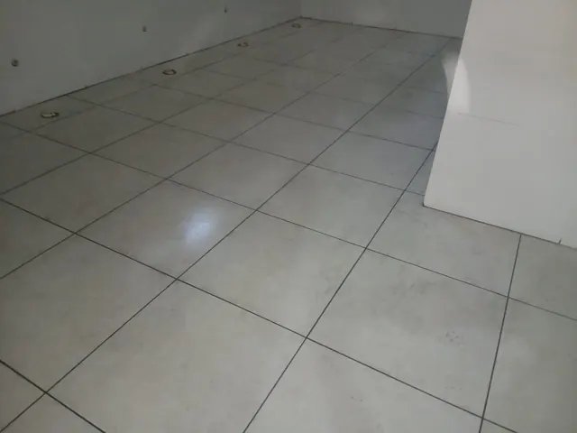 Piso de porcelanato colocado